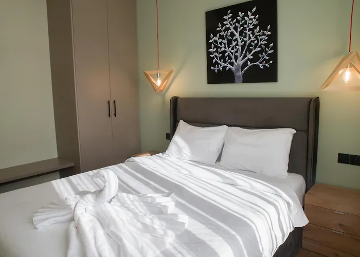 Oreades Parthenon Suites